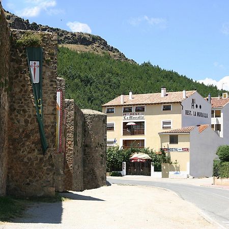 Hostal Restaurante La Muralla Canete  Εξωτερικό φωτογραφία