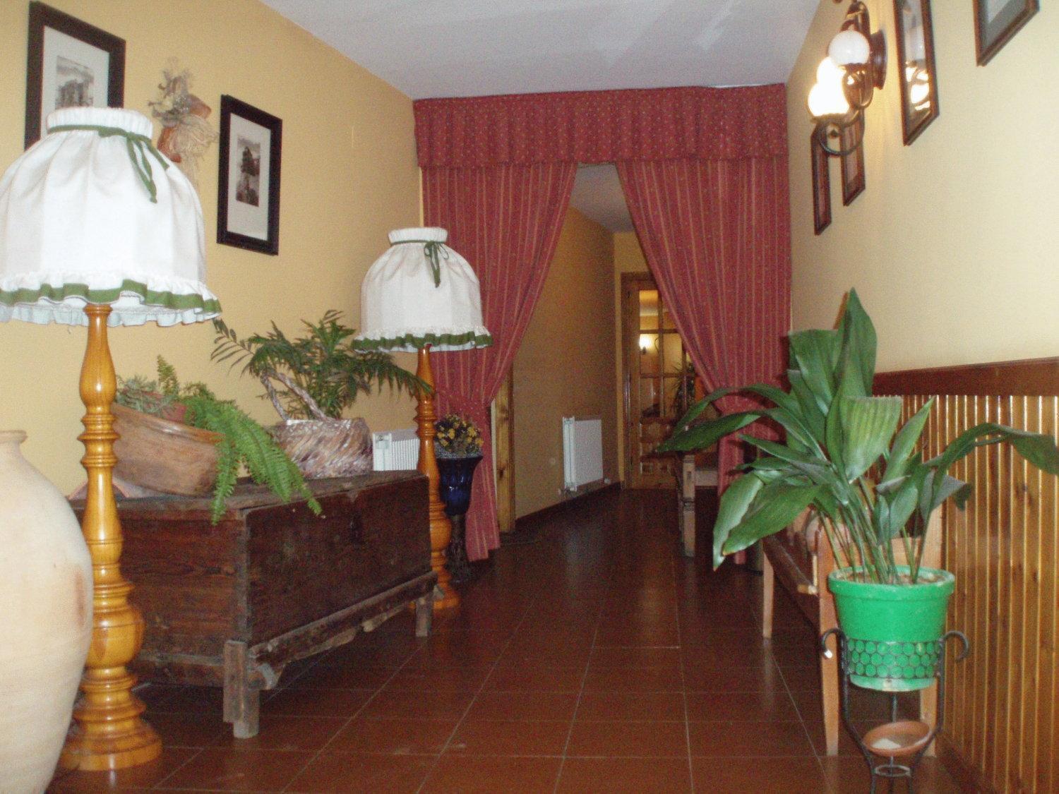 Hostal Restaurante La Muralla Canete  Εξωτερικό φωτογραφία