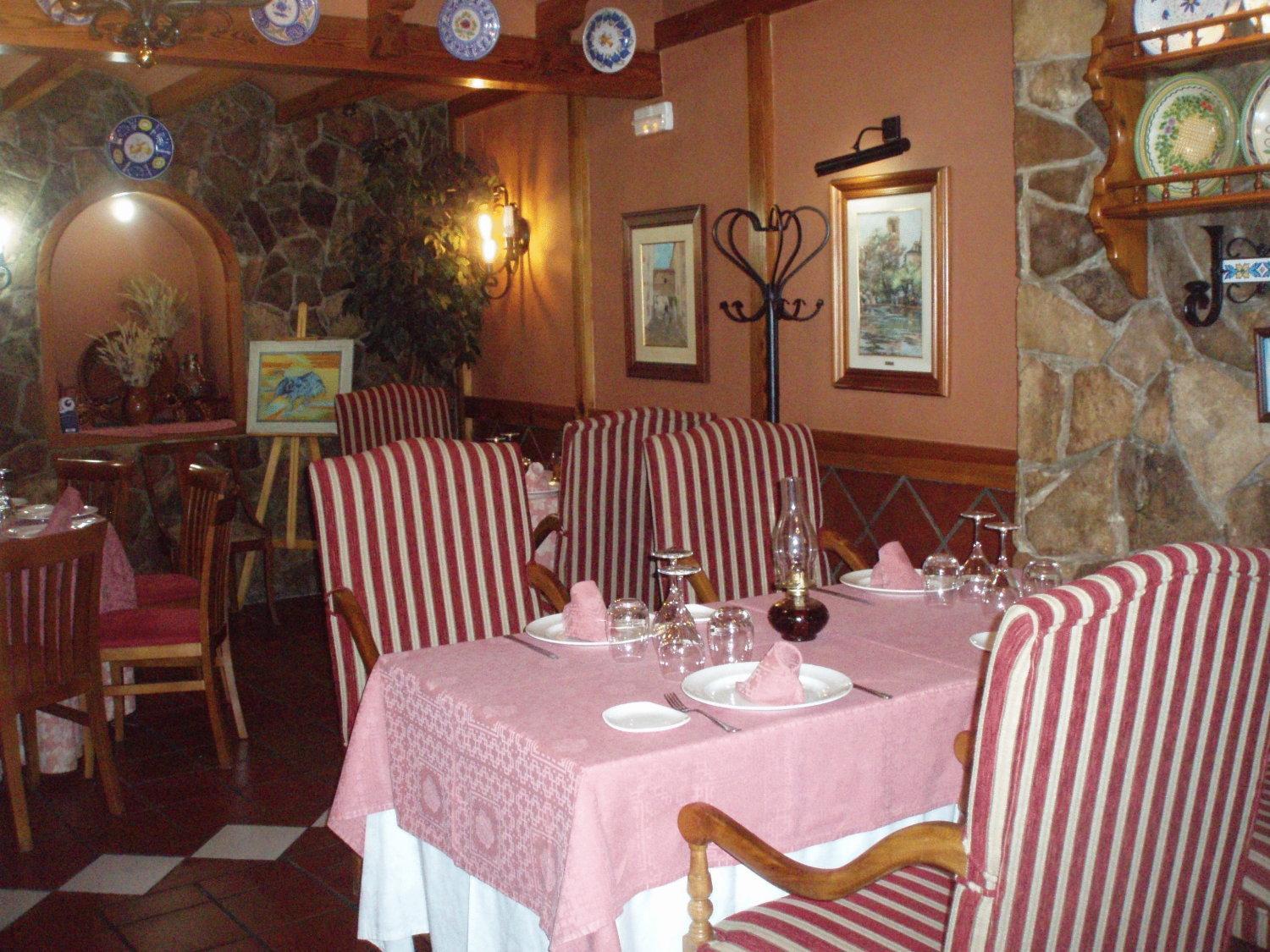 Hostal Restaurante La Muralla Canete  Εξωτερικό φωτογραφία