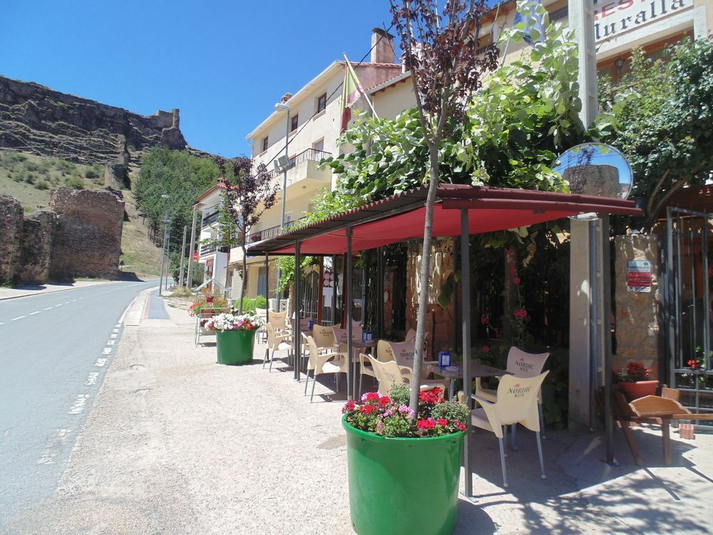 Hostal Restaurante La Muralla Canete  Εξωτερικό φωτογραφία